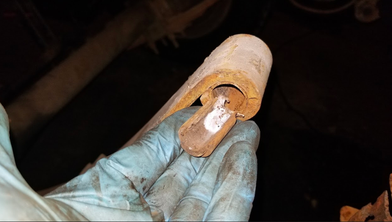 Illustration for article titled My $500 Postal Jeep Has a Cracked Engine and Now I'm Convinced It Wants to Die